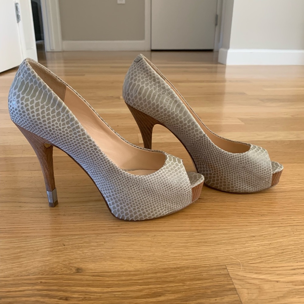 Guess High Heels